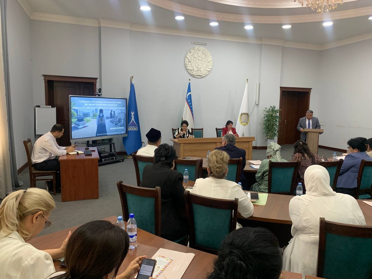 Seminar and Round-Table Discussion Held on "A Strong Family – A Prosperous Society"